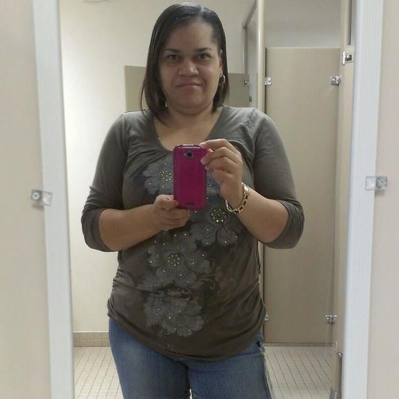 Meet your Posher, Kimberly - Picture 1 of 1